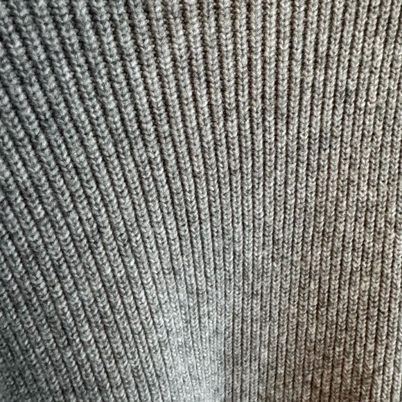 Women’s Gap Mock neck Sweater - Picture 4 of 8